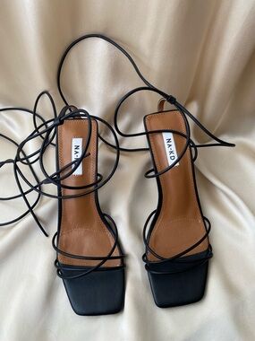 naked wardrobe Black Strappy Square-Toe Heels